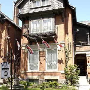 Victoria's Mansion **** Toronto