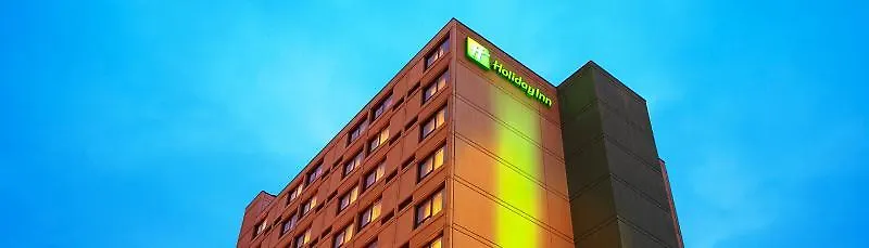 Holiday Inn Toronto - Yorkdale 3*,