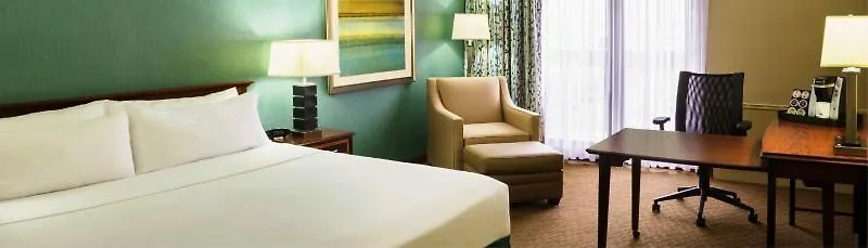 Holiday Inn Toronto - Yorkdale 3*,
